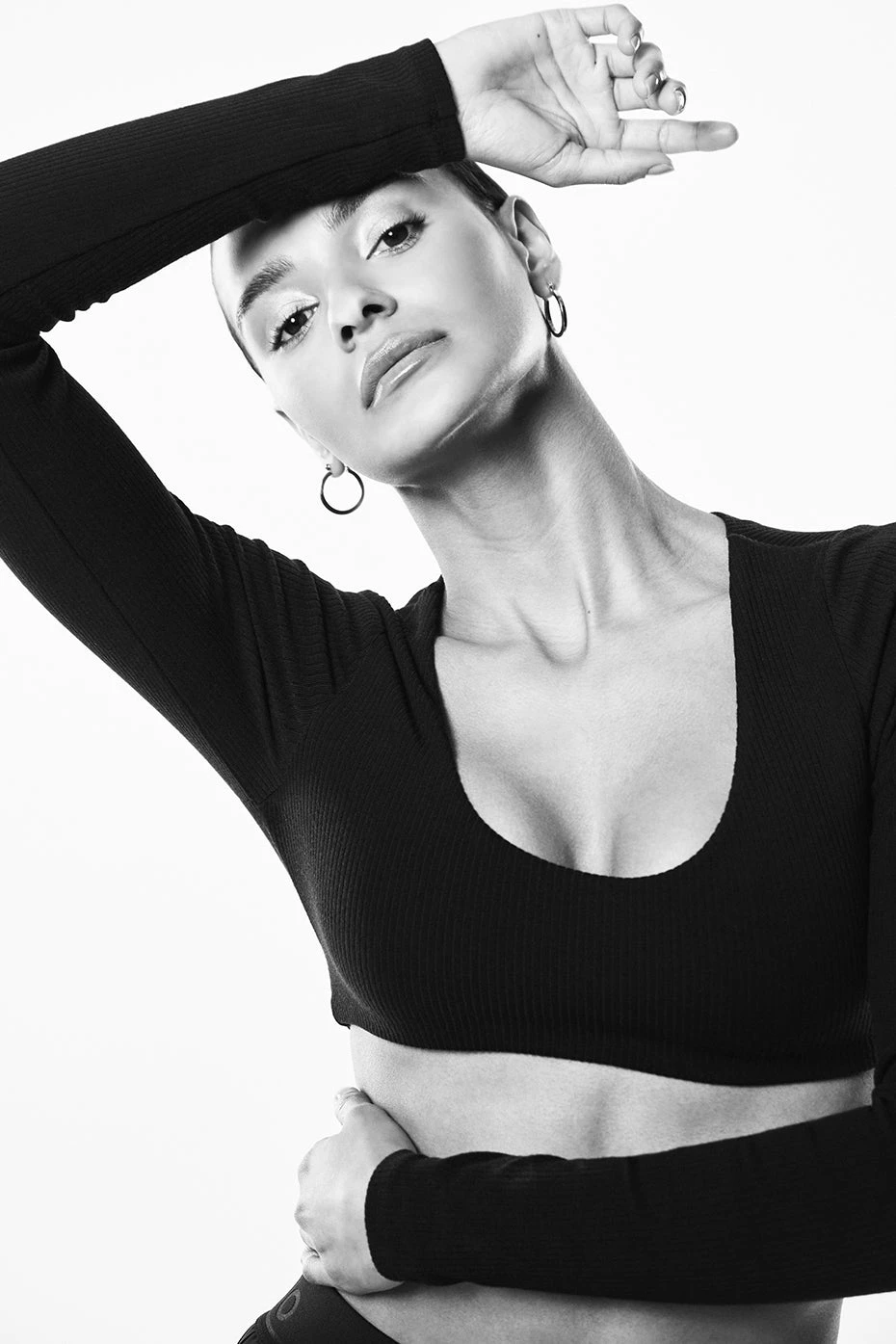 Ribbed Defined Long Sleeve Bra - Black