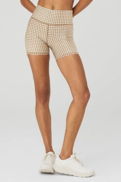 5" Airlift Gingham Biker Short - Macadamia